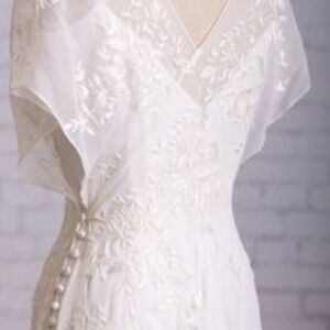 Elegant White Wedding Dress